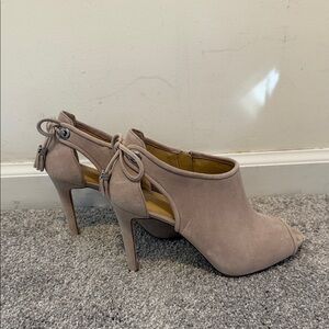 MICHAEL Michael Kors Beige Peep-Toe Heels